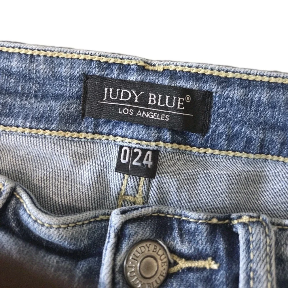 Judy Blue Women's Skinny Jeans Light Wash Stretch Mid Rise Size (Measure 13x26)‎